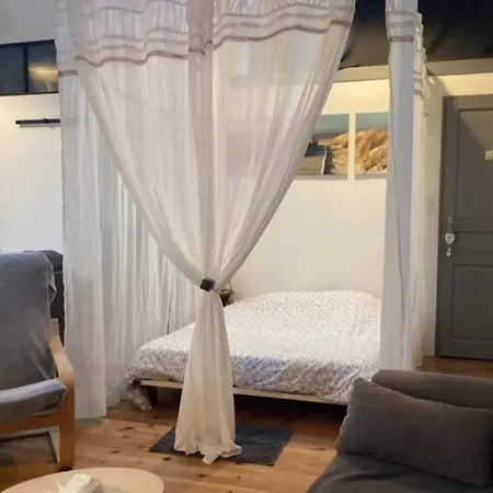 Loft Au Bord Du Canal Du Midi * Roubia