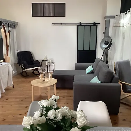 Loft Au Bord Du Canal Du Midi Ubytování v soukromí Roubia