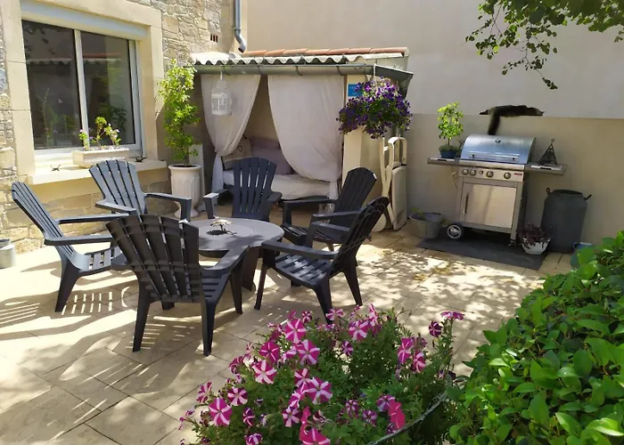 Loft Au Bord Du Canal Du Midi منزل للإقامة Roubia